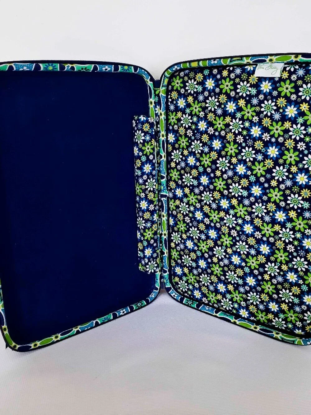 Vera Bradley Daisy 3 Piece Set